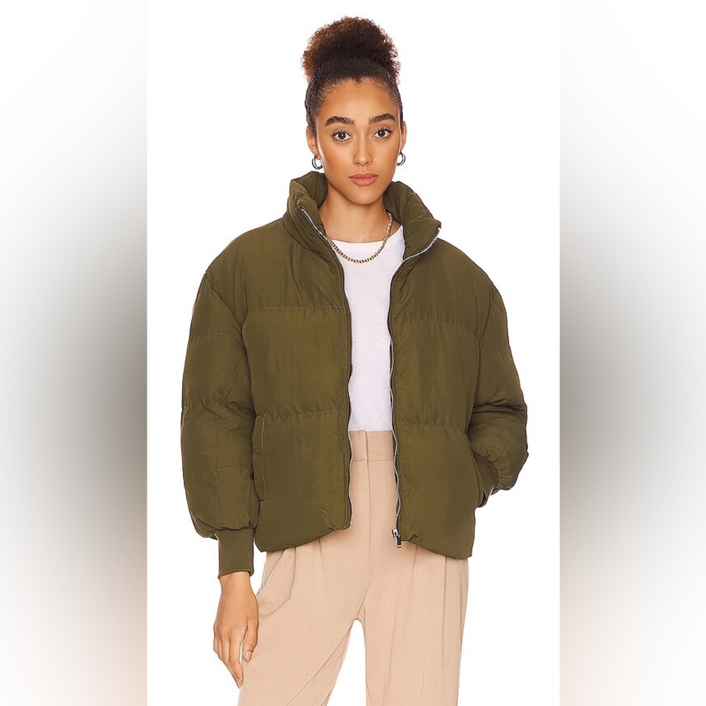 Lovers + Friends olive puffer jacket - new 🫒🍸